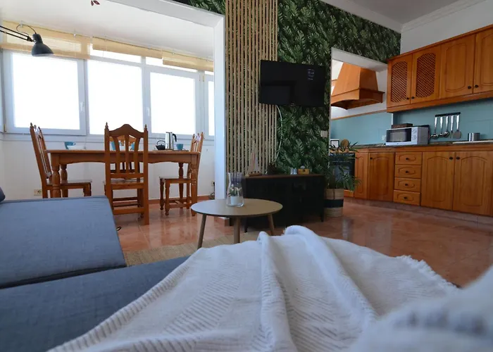 Vargas Paraiso Villa *