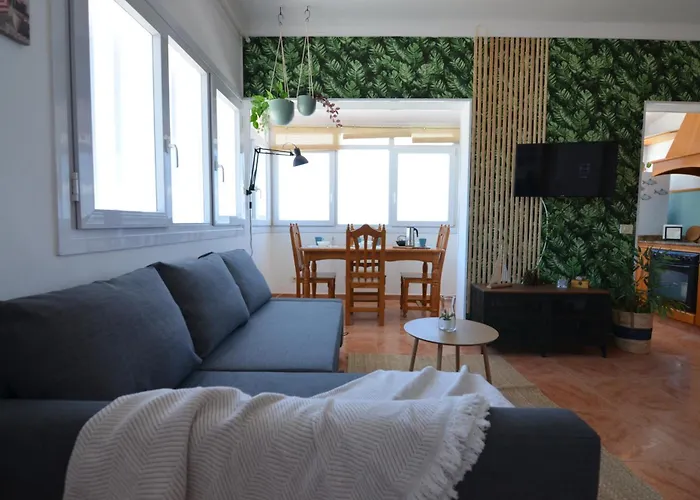 Vargas Paraiso Villa *